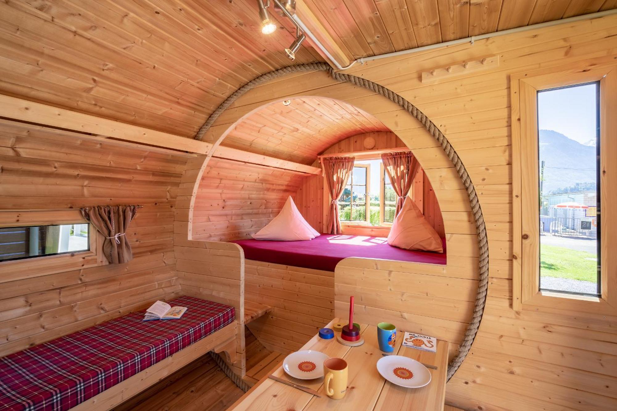 Camping Lazy Rancho - Eiger - Moench - Jungfrau - Интерлакен Екстериор снимка