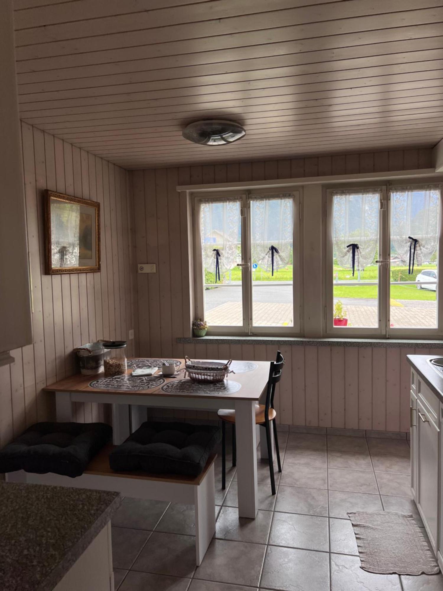 Camping Lazy Rancho - Eiger - Moench - Jungfrau - Интерлакен Екстериор снимка